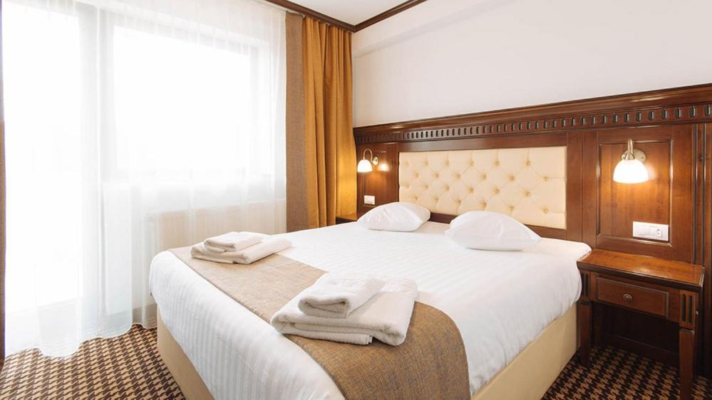 Hotel Alpin Rarau Câmpulung Moldovenesc Extérieur photo