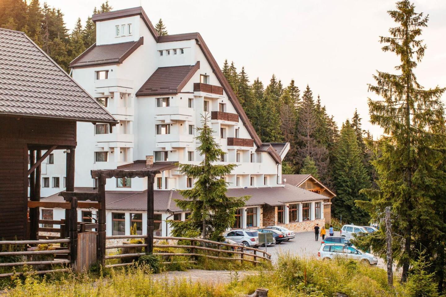 Hotel Alpin Rarau Câmpulung Moldovenesc Extérieur photo